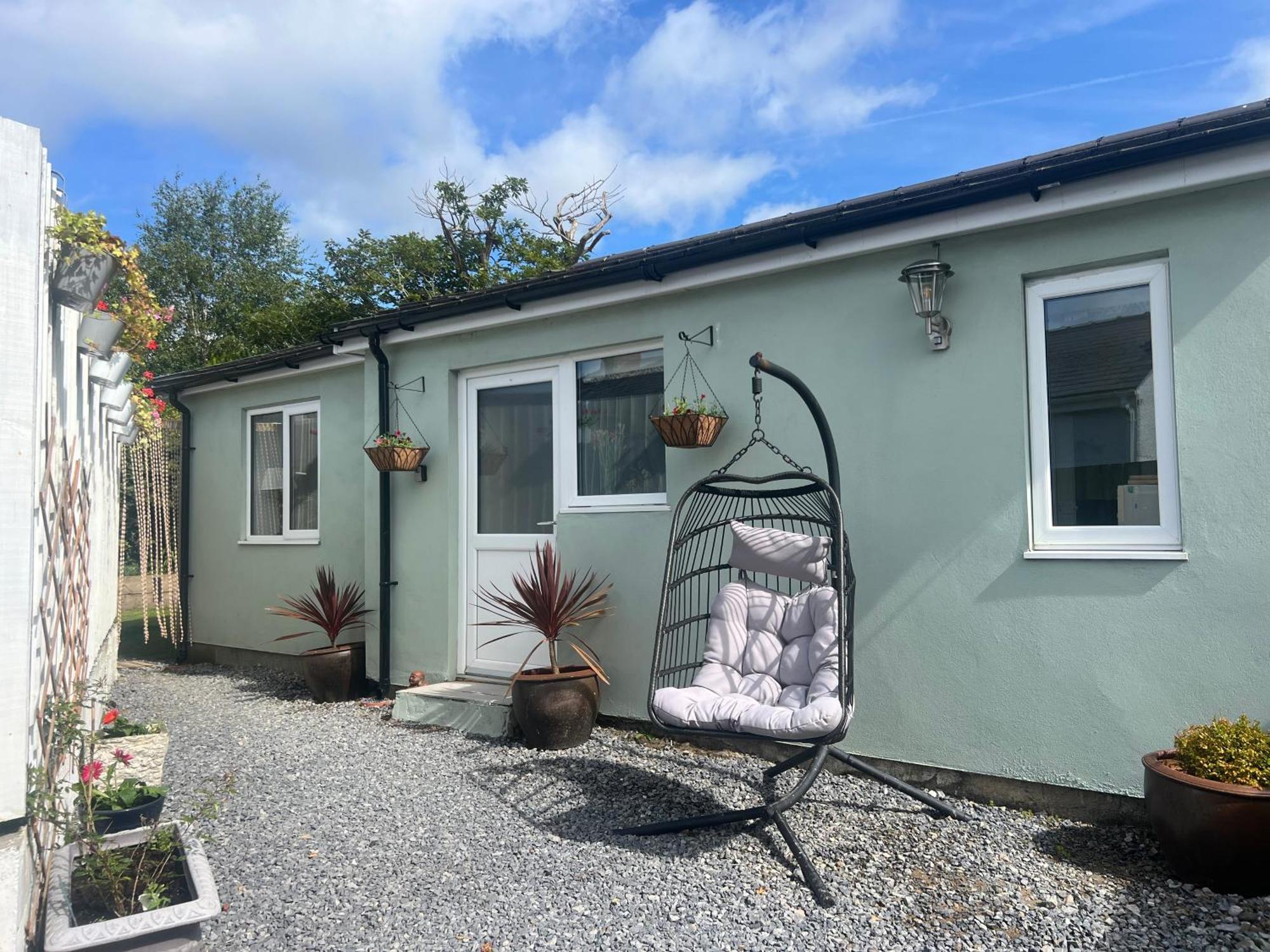 Holiday home Ty Cariad